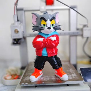Figura Tom Streetwear Hypebeast