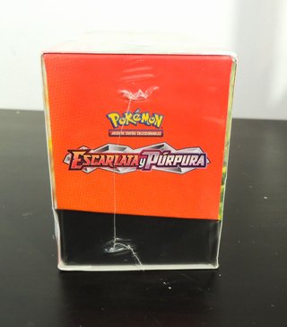 Pokemon Escarlata y Púrpura Combina y Combate