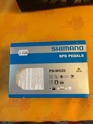Botas y pedales automaticos bici