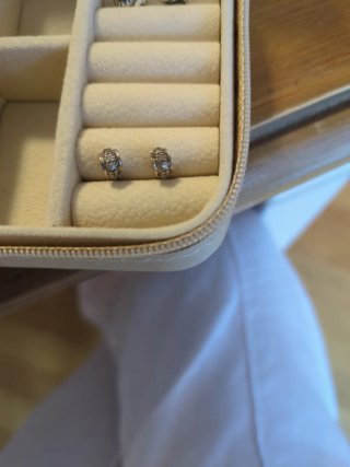 Orecchini in argento con zirconi
