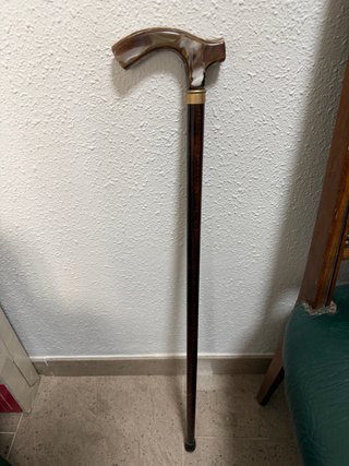 Bastón de madera elegante