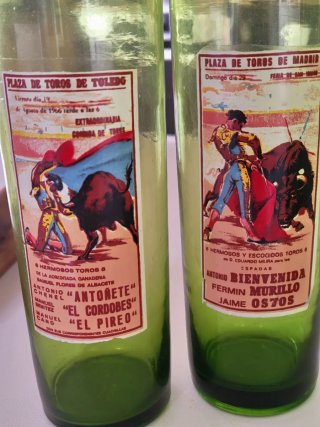 Vasos tubo cubitera carteles toros guateques 1960