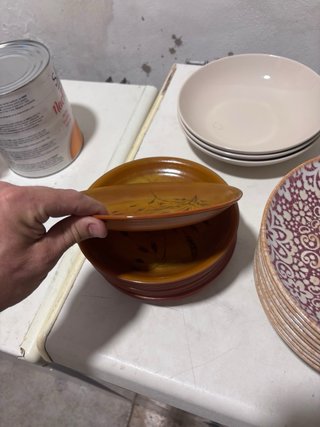 Surtido Platos Cerámica y Porcelana