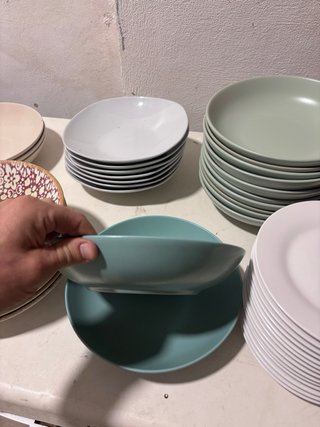 Surtido Platos Cerámica y Porcelana