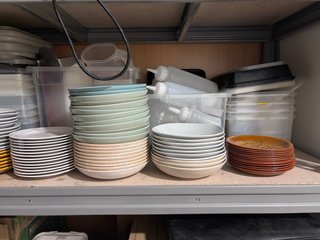Surtido Platos Cerámica y Porcelana