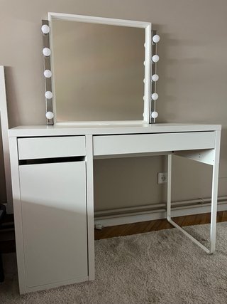 Tocador (escritorio y espejo con luces)