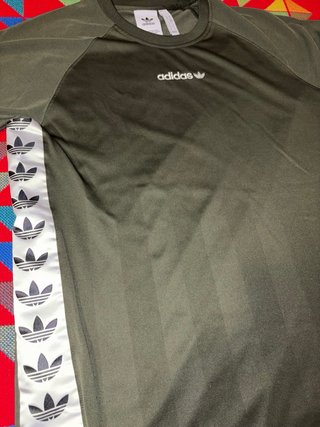 Camiseta Adidas verde banda logo Talla M