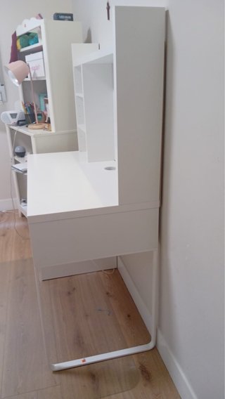 Scrivania per bambini in legno bianco