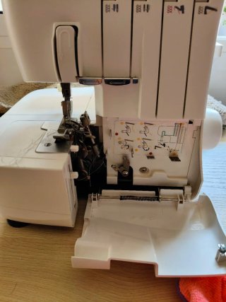 Remalladora Singer S14-78