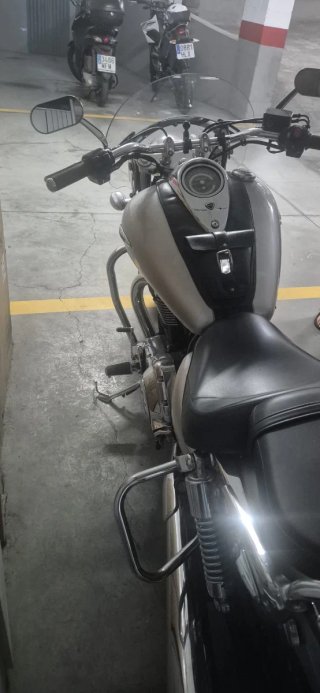 Triumph Thunderbird Moto Cruiser