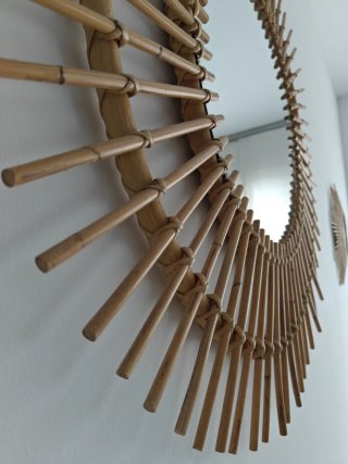 Espejo Redondo Ratán con forma de sol La Redoute