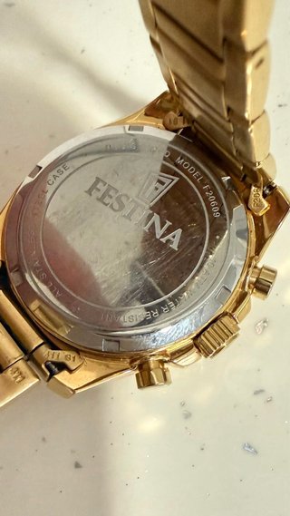Reloj Festina Dorado