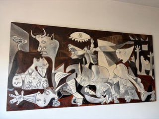 Pintura Guernica estilo Picasso