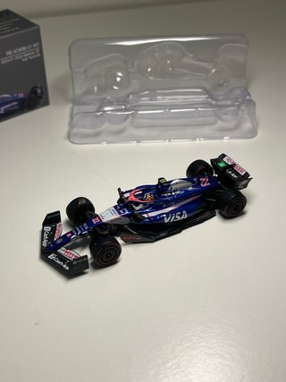 Mini GT RB VCARB 01 Yuki Tsunoda 1/64