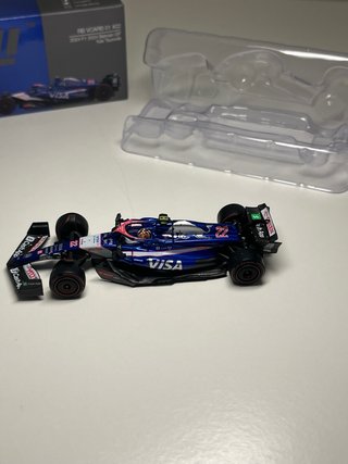 Mini GT RB VCARB 01 Yuki Tsunoda 1/64
