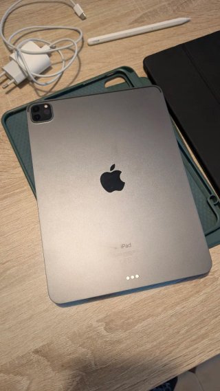 iPad Pro 11 M1 128GB + Apple Pencil + Funda