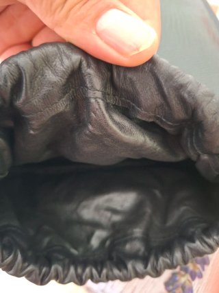 Bolso de piel negro
