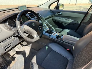 Peugeot 3008 1.6 HDI 120 CV 5 PUERTAS