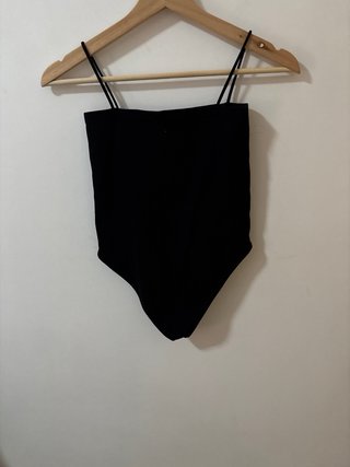 Body negro Dunnes Stores tirantes finos