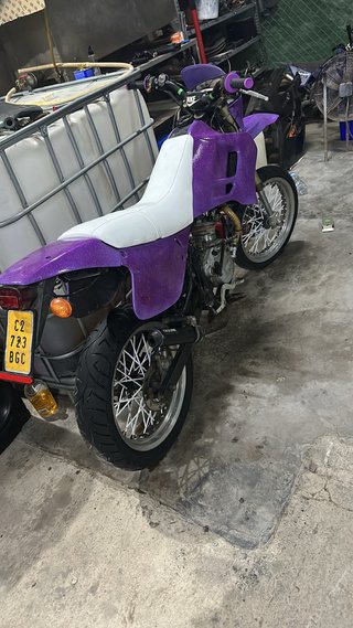 Rieju RR Morado y Blanco Enduro