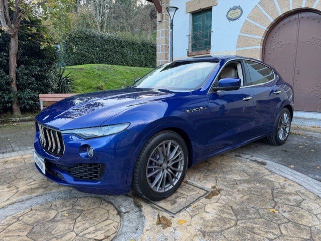 Maserati Levante 3.0 V6 twin turbo 350cv - foto 1