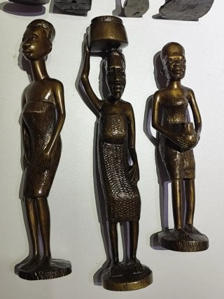 Lotto 7 antiche statuette africane bronzo