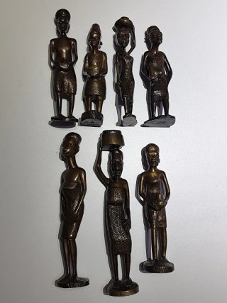 Lotto 7 antiche statuette africane bronzo