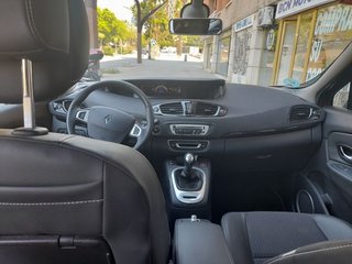 Renault Grand Scénic BOSE Energy TCe 130 7p · Gasolina ·