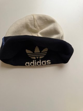 Gorro Adidas Original Doble Cara Beige/Negro..