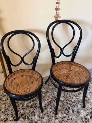 Juego de 2 Sillas Negras con Asiento Rattan