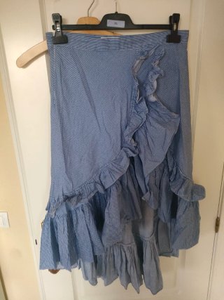 Falda azul con volantes y rayas XL 42/44