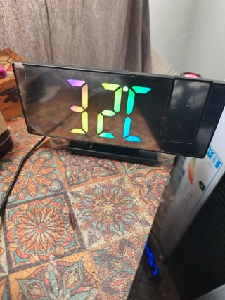 Reloj Digital Proyector Multicolor