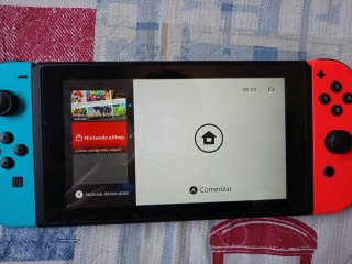 Nintendo Switch Blu/Rosso + Custodia + micro SD 128gb