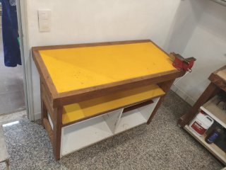 Banco de trabajo con tornillo