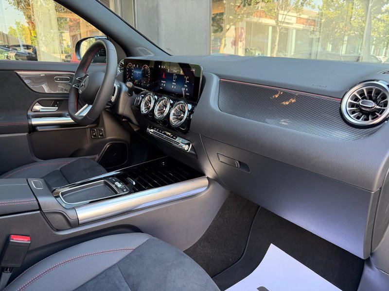Mercedes-Benz GLA 2025, foto 11