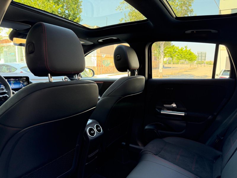 Mercedes-Benz GLA 2025, foto 13