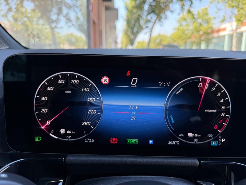 Mercedes-Benz GLA 2025, foto 25