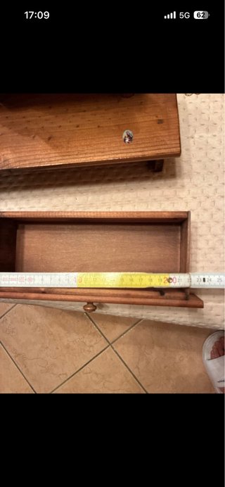 Specchio da tavolo in legno con cassetto