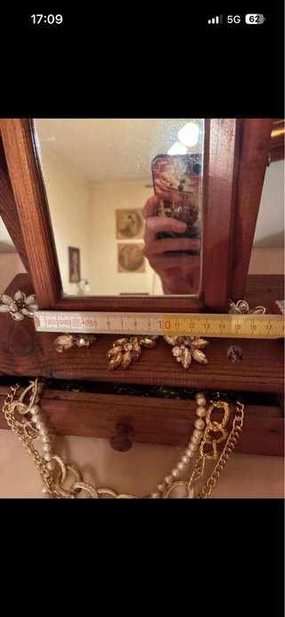 Specchio da tavolo in legno con cassetto