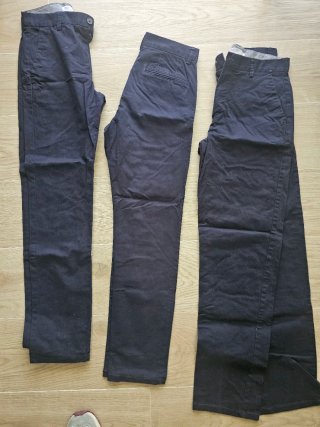 Pantalones Chinos Azul Marino.
