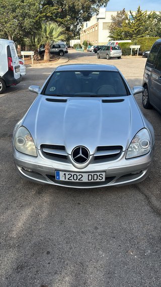 Slk del 2006 Con 200000 todo revisado un solo dueñ