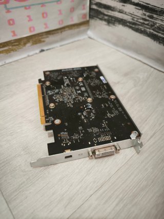 GRAFICA NVIDIA GeForce GT 120 (Mac Pro 5.1)