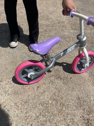 Bici sin pedales Funbee morada y rosa