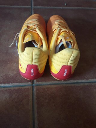 Zapatos de fútbol Kipsta nuevos