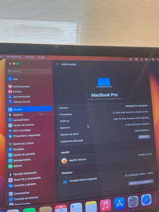 MacBook Pro 13” 2017 Intel Core i5 + cargador