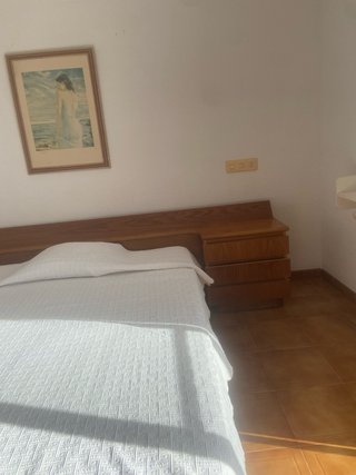 Cama 1.30x1.85 con Cajoneras