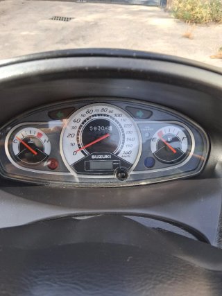Suzuki Burgman UH 200 Negra ITV