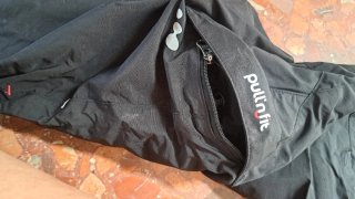 Pantalones de esquí negros con tirantes