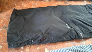 Pantalones de esquí negros con tirantes
