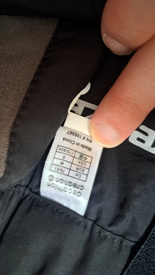 Pantalones de esquí negros con tirantes